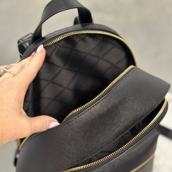 Sally Medium Saffiano Leather 2-In-1 Backpack

Style # 30S3GYDB6L main image 10